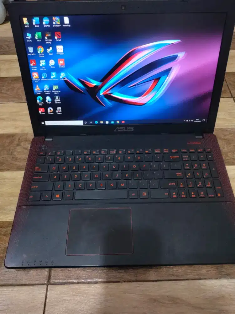 Laptop ASUS baby ROG gaming x550