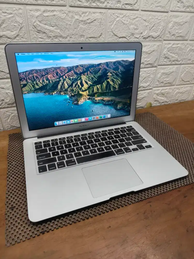 Apple Macbook Air (13inch-2017) Core i7 Ram 8gb Ssd 512gb MULUS