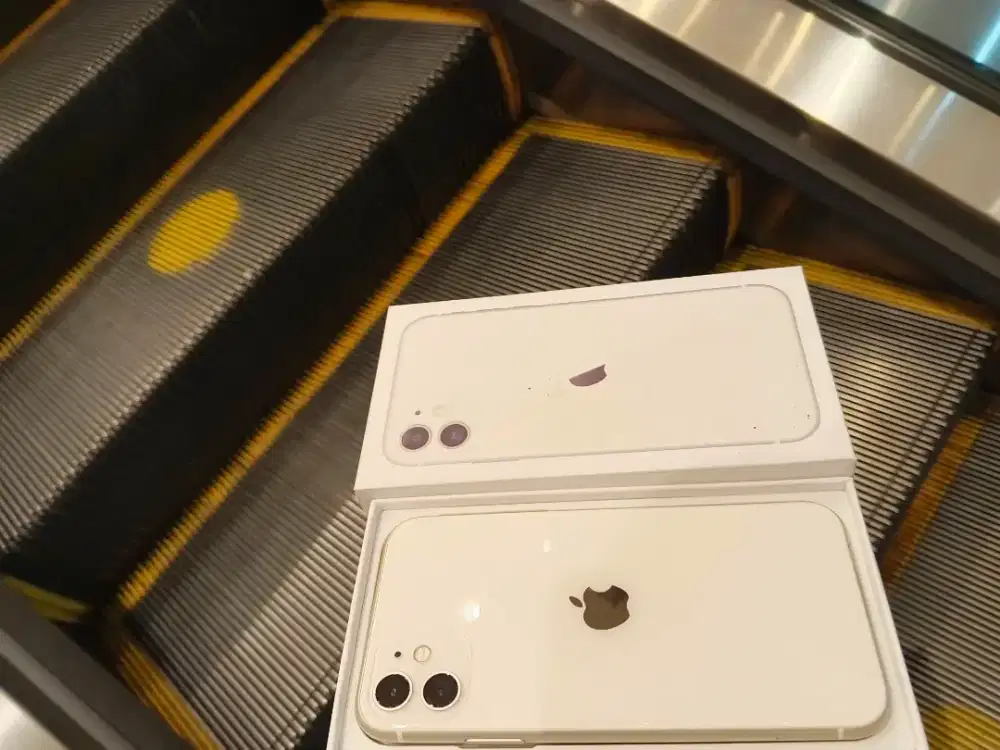 Iphone 11 128gb income putih