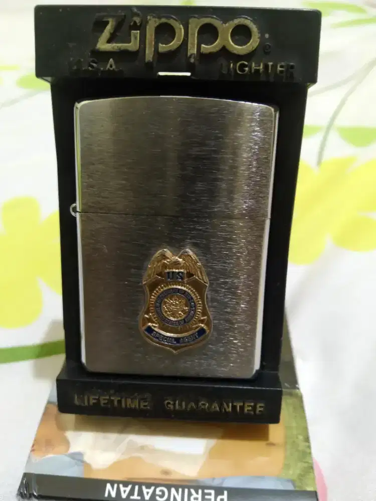Zippo jadul seri romawi muluus