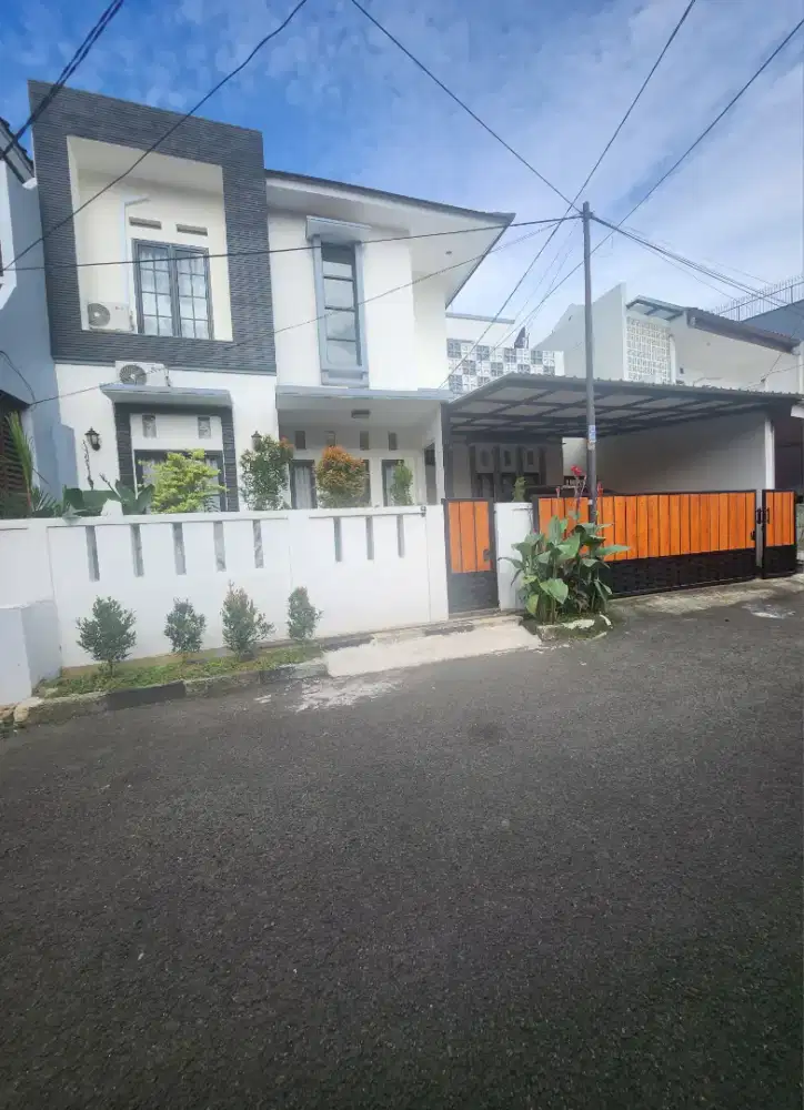Rumah asri siap huni didalam komplek