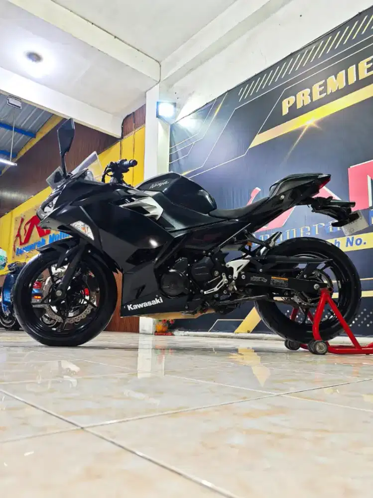 Kawasaki New Ninja 250 FI REG 2020 hitam cakep dpn7jt an
