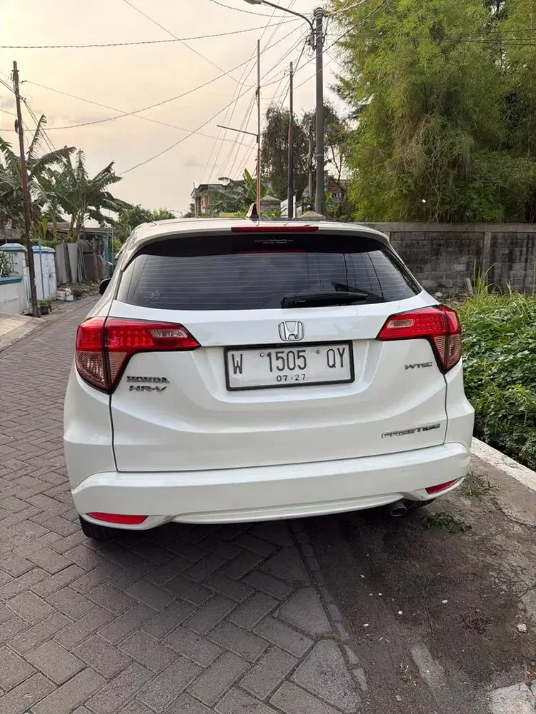 Dijual Mobil HRV two tone prestige 2017 juli