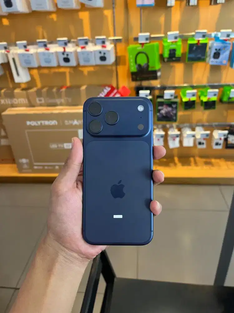 iPhone 17 Pro Resmi Segel Box ( Tukar Tambah & Kredit)