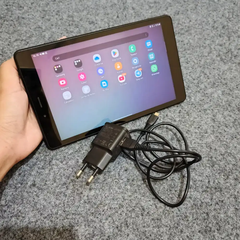 Samsung Tablet A 8