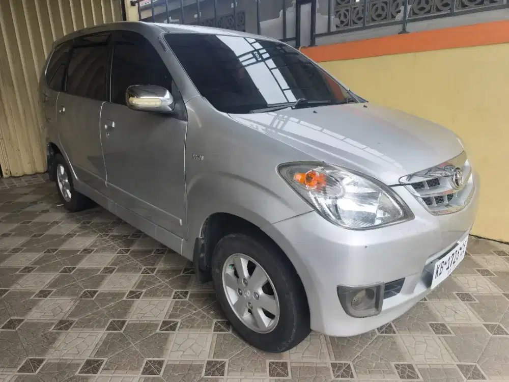 Toyota Avanza G