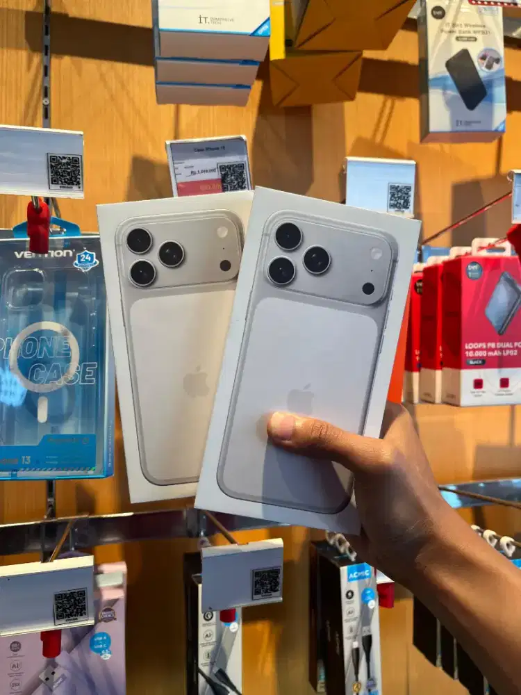 iPhone 17 Pro Silver Ready Segel box
