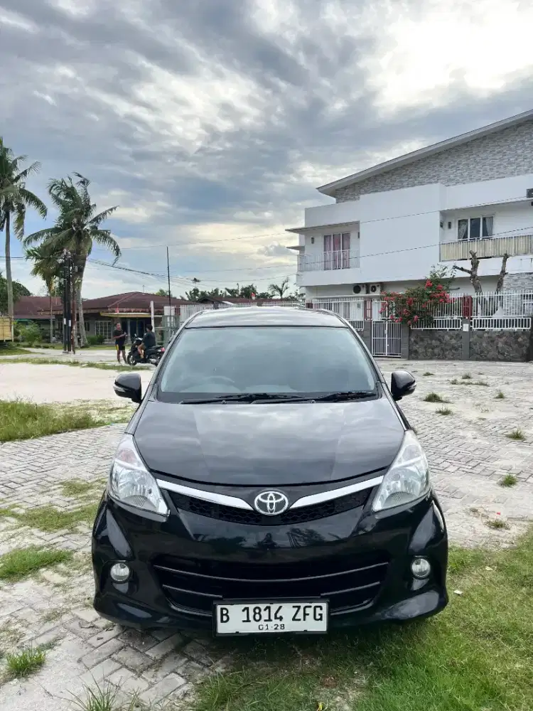 Dijual Avanza Veloz Matic 2012 Pemakaian 2013 Pribadi Km Low 109rb