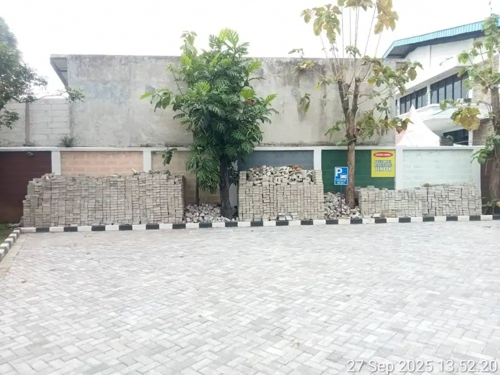 PAVING BLOK 350M2