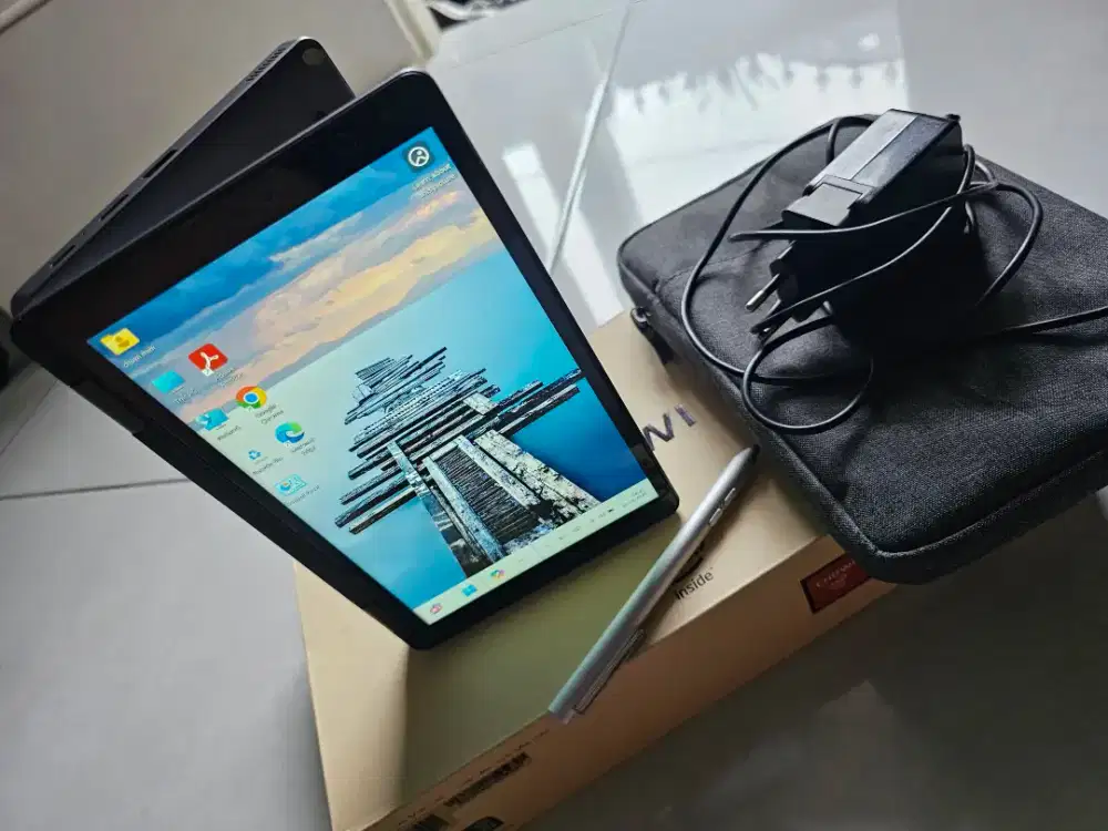 LAPTOP MINI 8 INCHI (CHUWI)