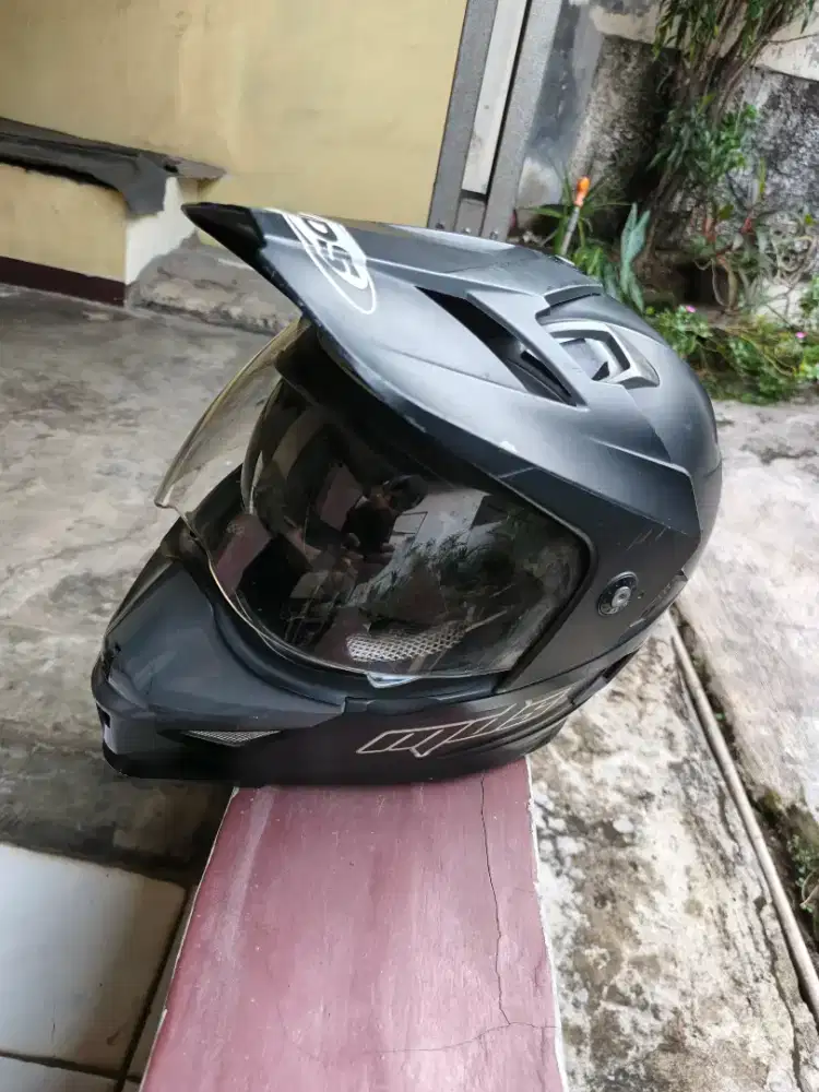 Helm MDS Super Pro (hitam doff)