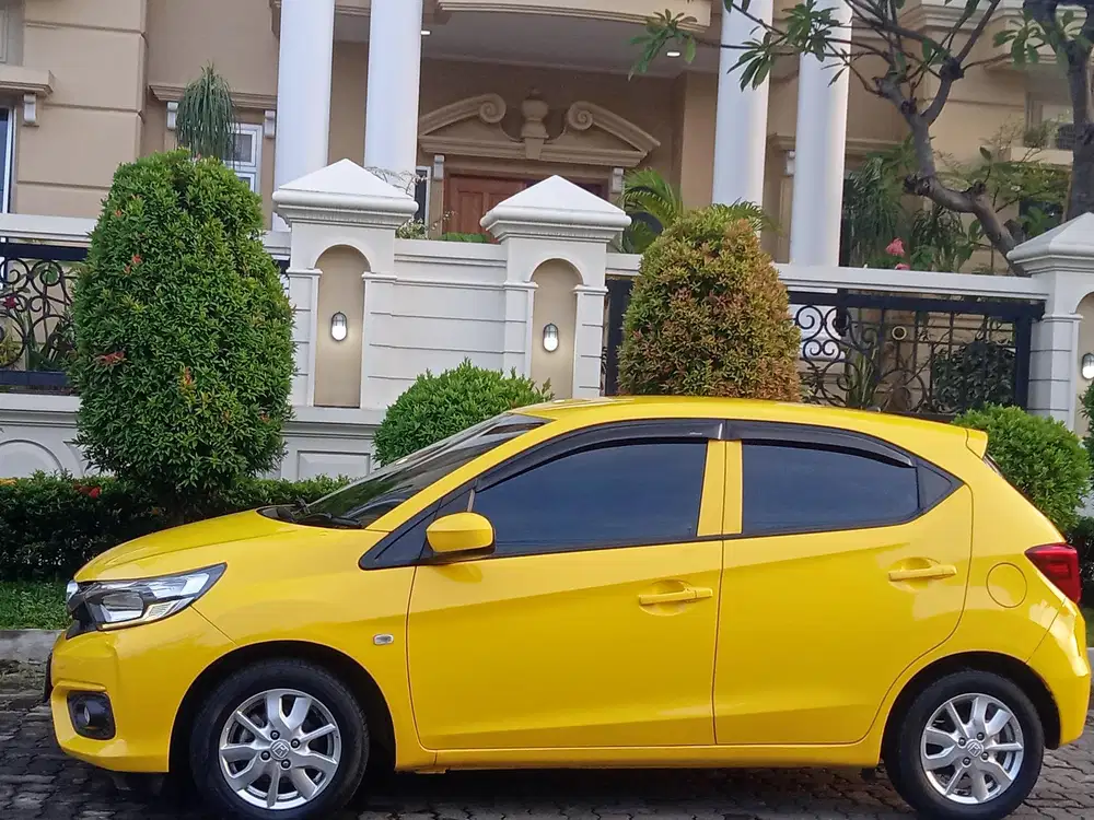 Brio e matic 22 Masih 95%baru Km 40rb