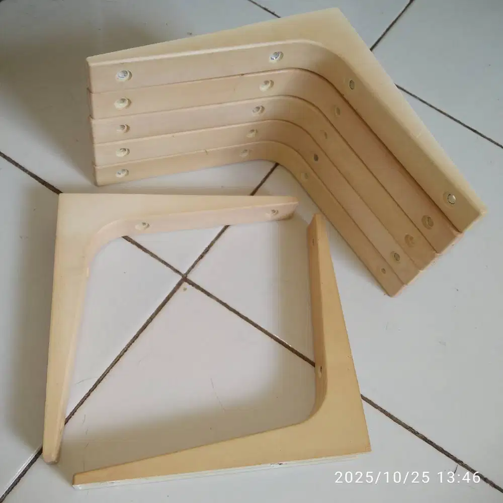 Braket Ekby Stodis Siku Rak Ambalan Rak Dinding Bekas