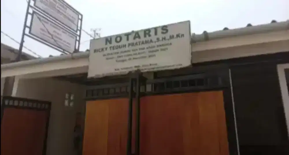Staff Notaris dan PPAT
