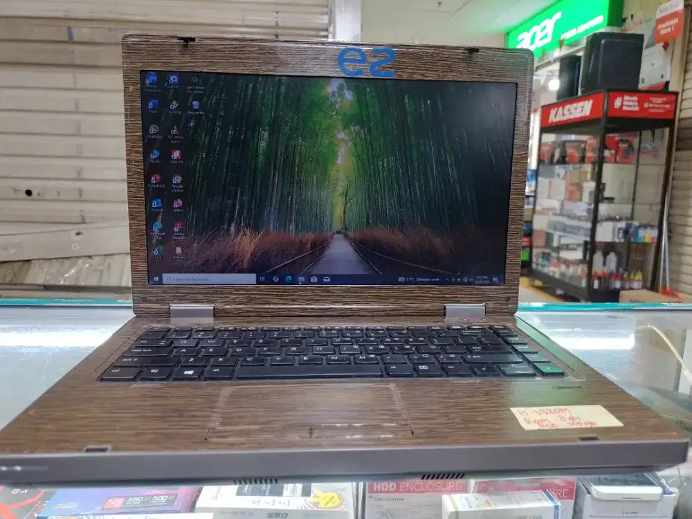 Laptop HP 7UNG3