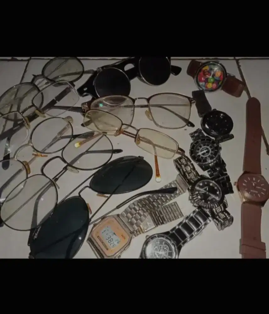 Jam tangan bekass