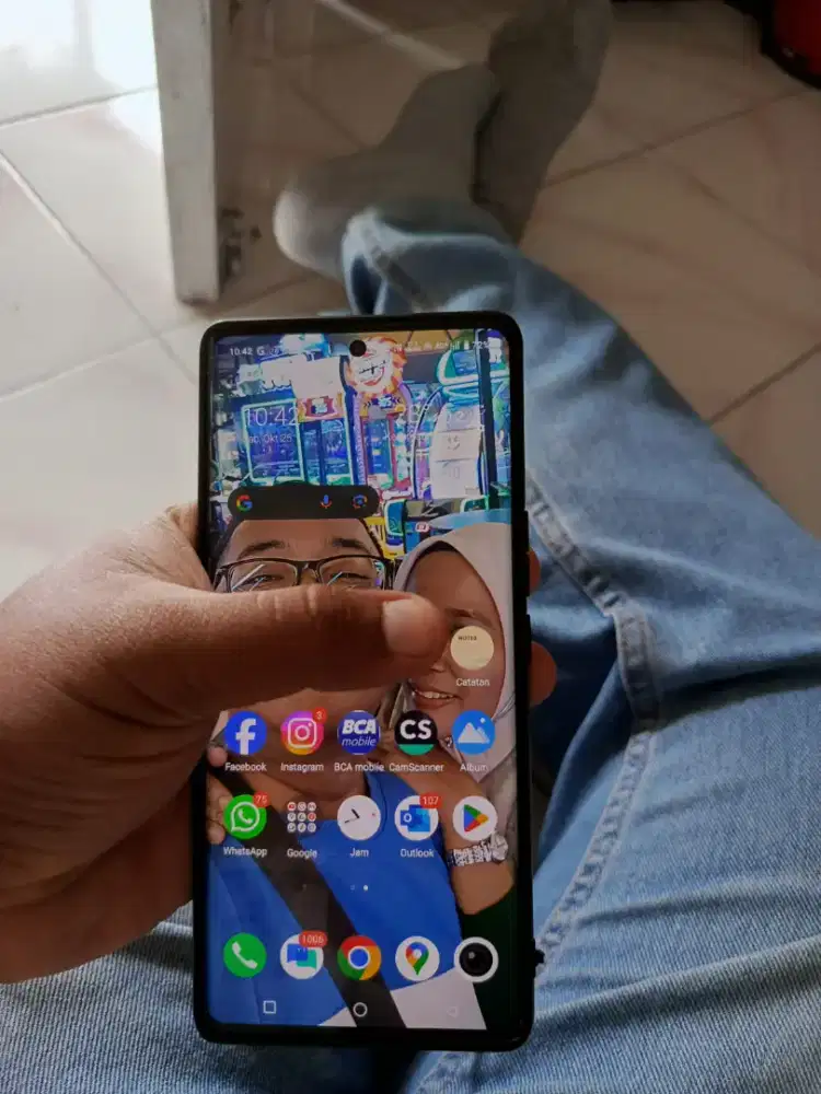Vivo V27 RAM 8 ROM 256