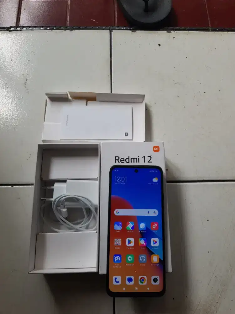 Redmi 12 8/256 no minus