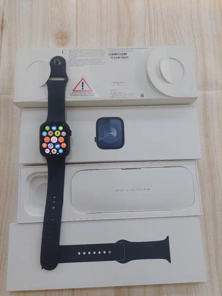 Apple Watch Series 9 45mm Second Resmi ibox