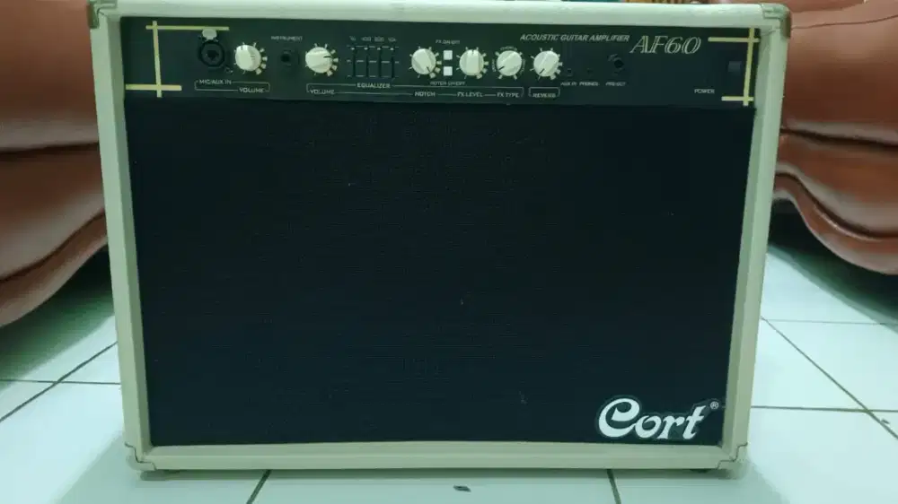 Cort Speaker Amplifier vokal Akuistik