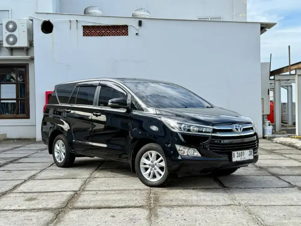 (km 55rb) Toyota innova V 2.4 AT. Tahun 2018. Hitam. Perfect cond