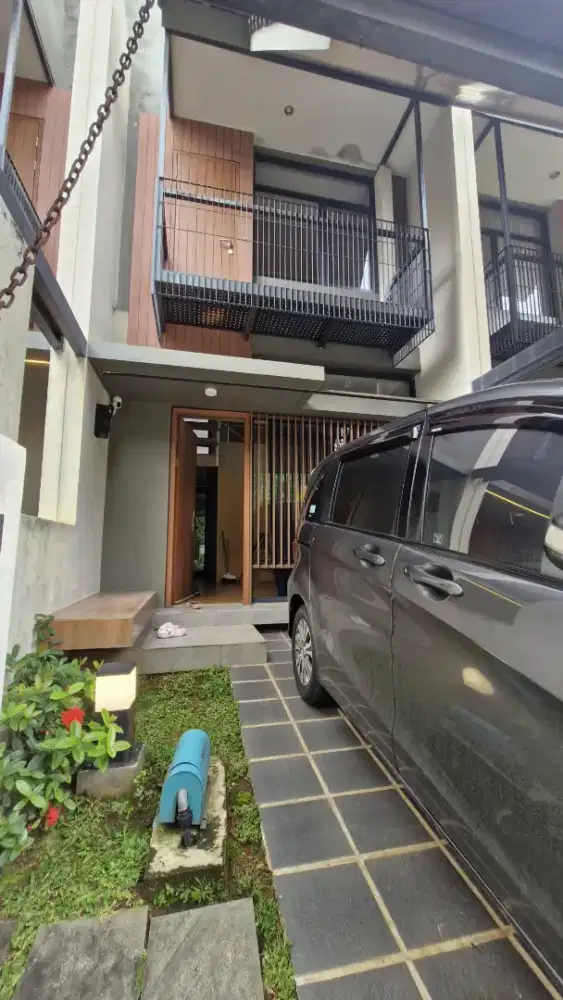 Dijual 2 BR Rumah Fleekhauz R BSD (dekat QBig Mall)