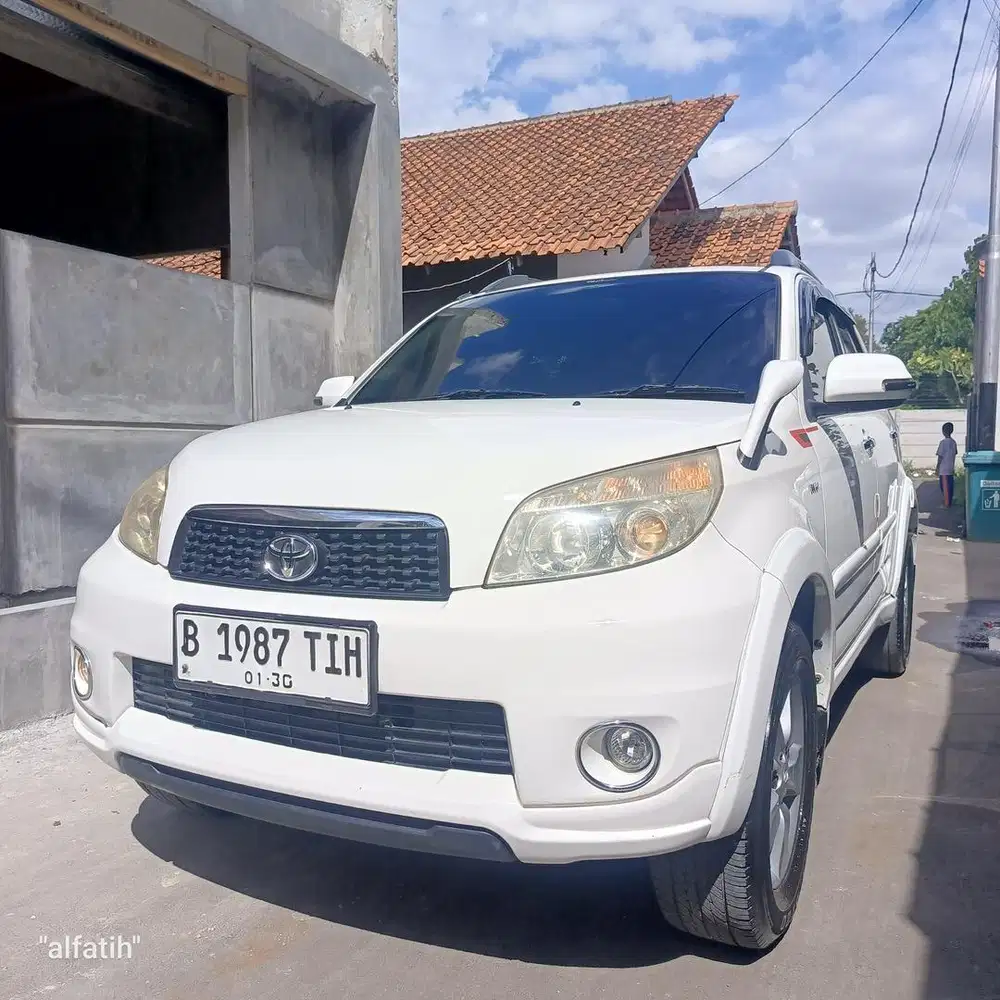 Toyota Rush 2014 Bensin