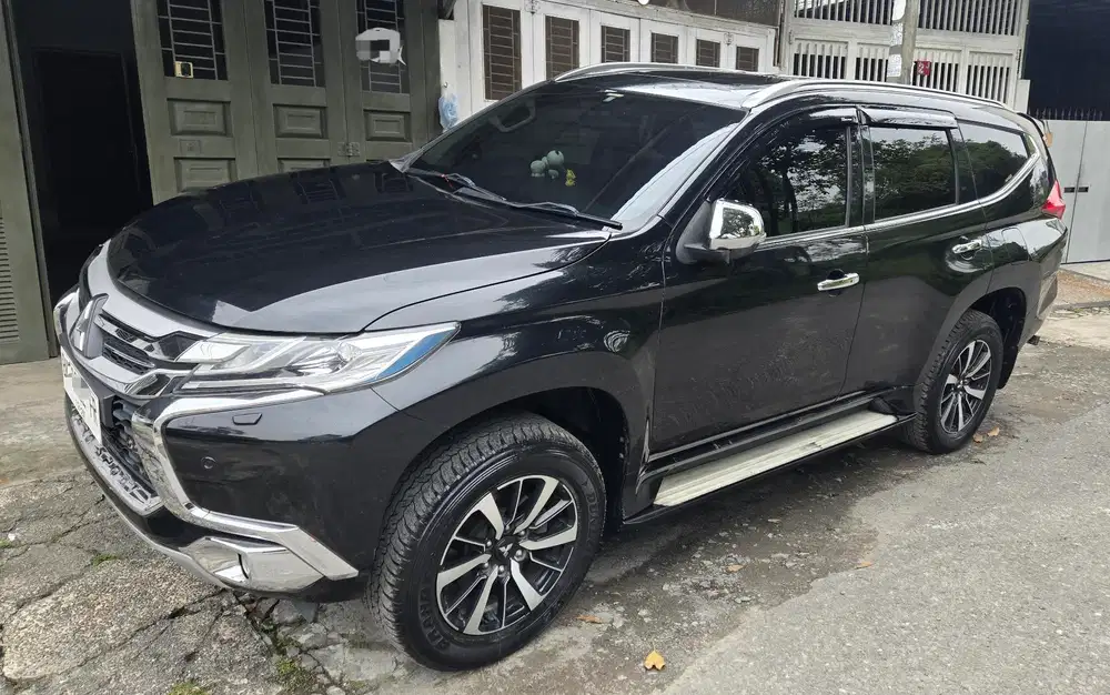Mitsubishi Pajero Sport Dakar 2017, mulus terawat,asuransi+pajak aktif