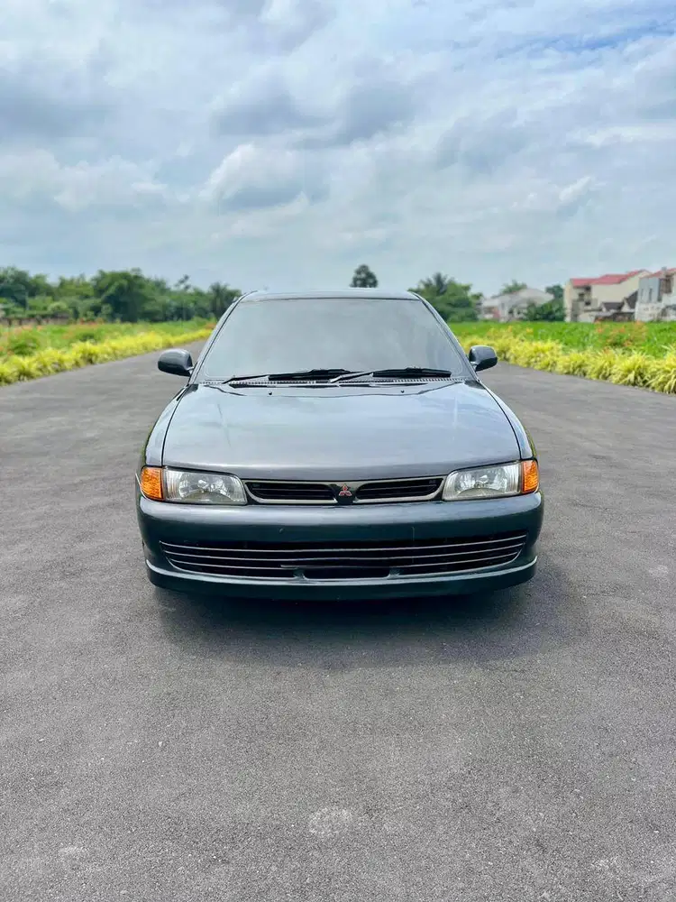Mitsubisi Lancer 3