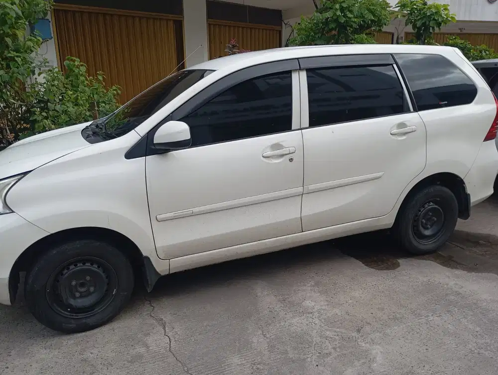 Daihatsu Xenia 2015 Bensin