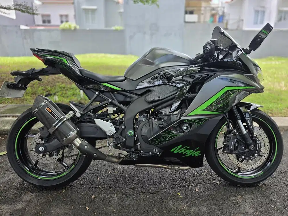 Dijual Kawasaki ZX25R Tahun 2022