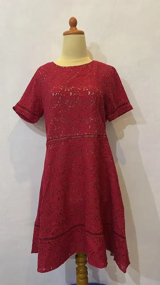 Dress Merah Wanita