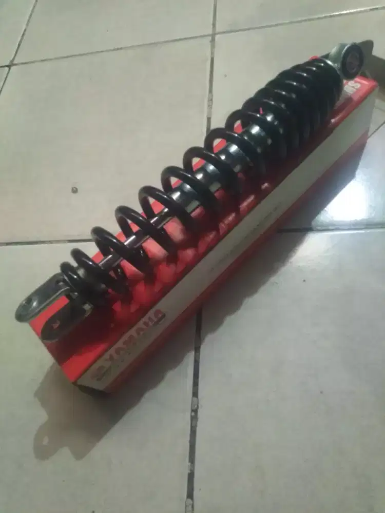 Shock breaker belakang original motor Yamaha Mio J / GT