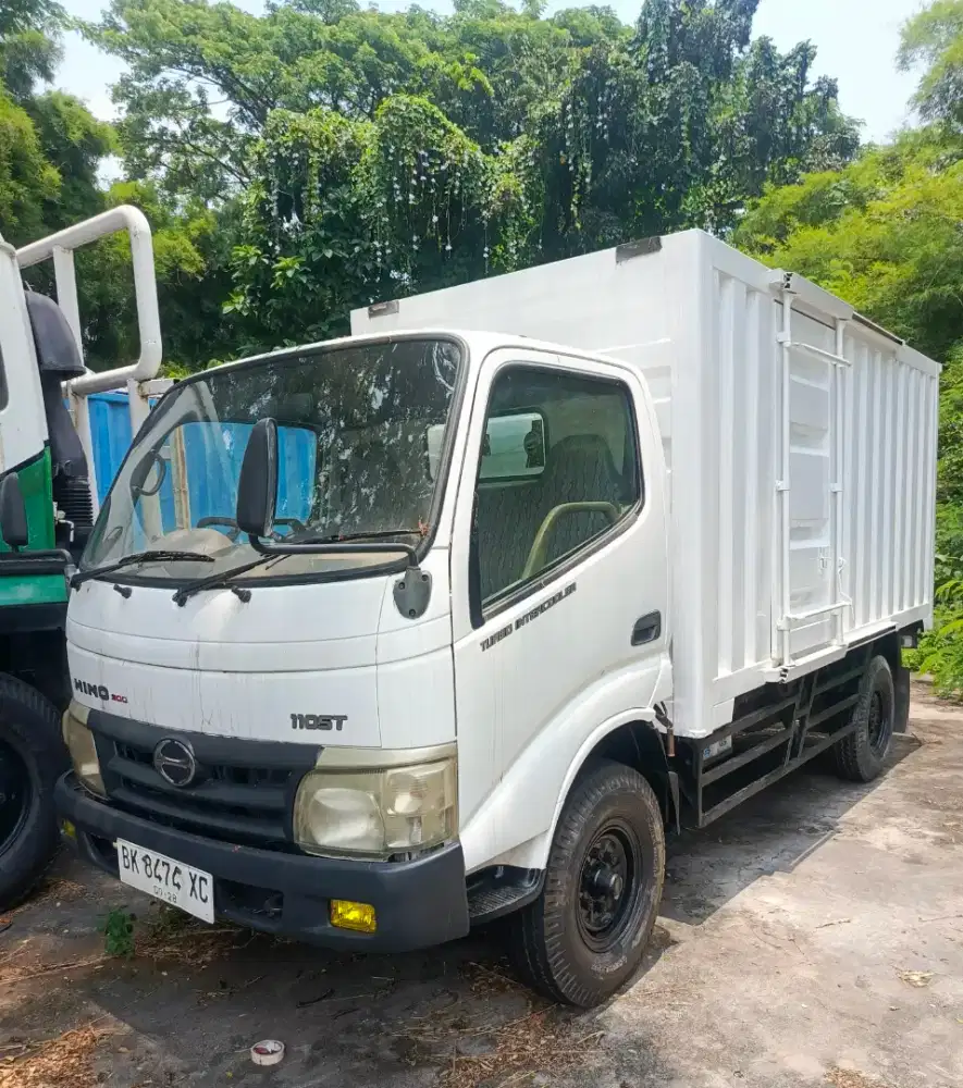 Dutro Engkel 110 ST 2012 Box Besi