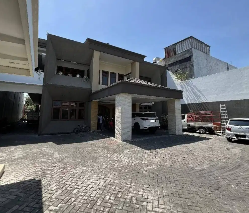 Komersial Area Raya Darmo Permai Selatan Surabaya