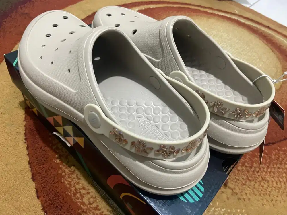 BARU !! Clog sepatu sandal Skechers foamis