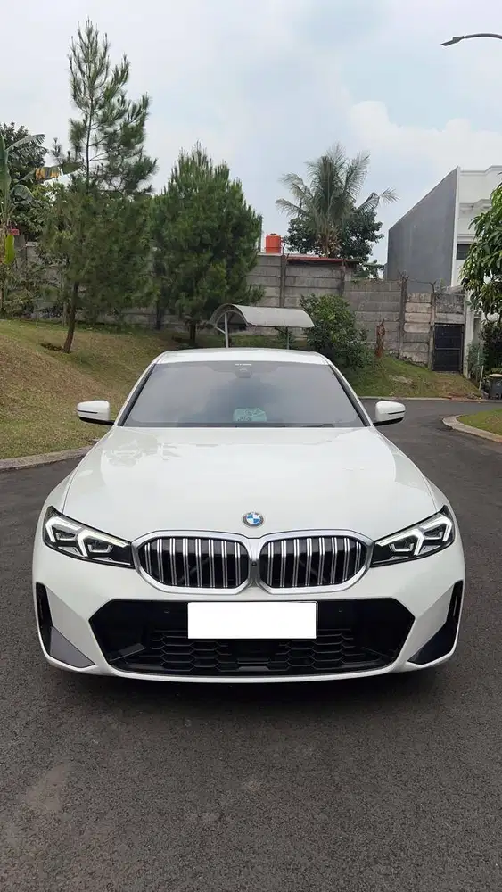 BMW 320i M-Sport (2024)