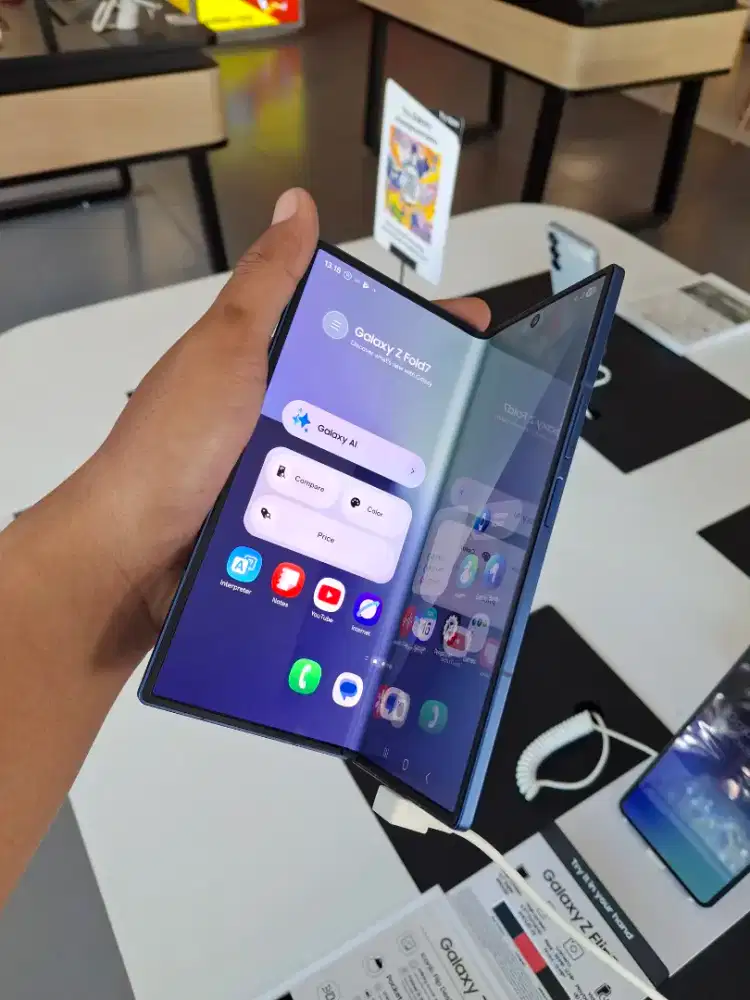 Samsung Z Fold7 Bonus Buds3 Fe, Charger dan Garansi 2 Tahun
