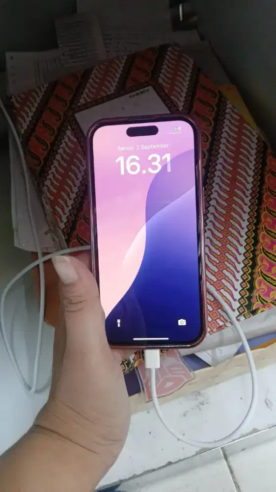 Iphone 15/128 Pink Pemakaian pribadi baru 1 bulan