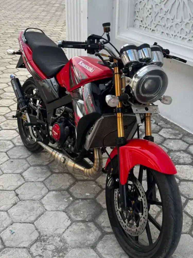 Kawasaki Ninja ss tahun 2013