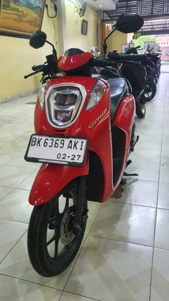 Genio CBS ISS 2022 Cantik Sekali-Odomtr 11.000 KM-plaza motor