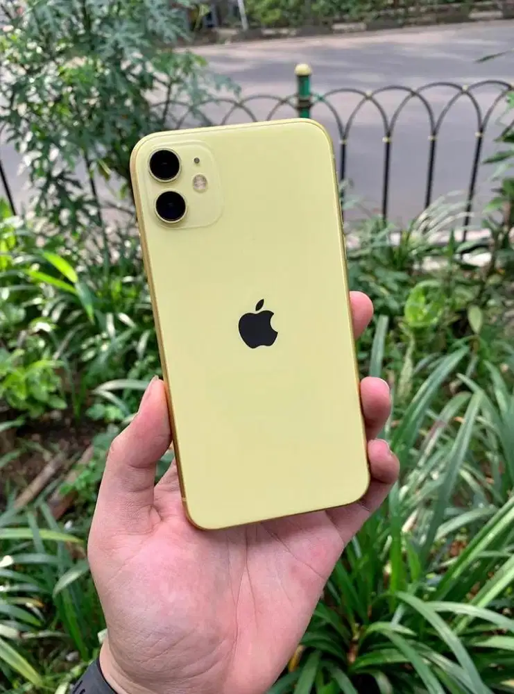 Forsale iPhone 11 128gb all operator pemakaian pribadi
