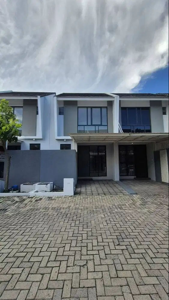 Royal Residence Serenade Siap Huni Minimalis Bagus 3lt Surabaya