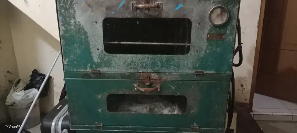 Jual oven gas kondisi masih bisa pakai cek di tempat, soal harga oke