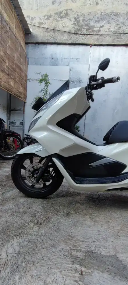 Jual PCX Th 2019 lengkap Plat E