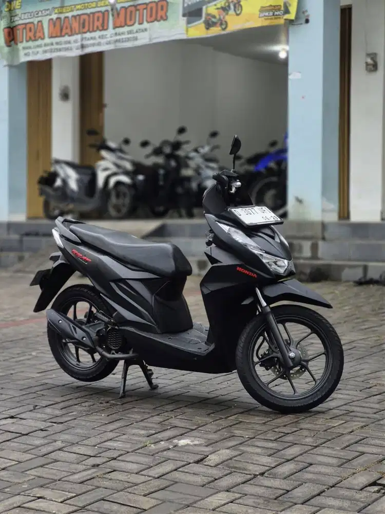 HONDA NEW BEAT DELUXE 2024 KM 8RB