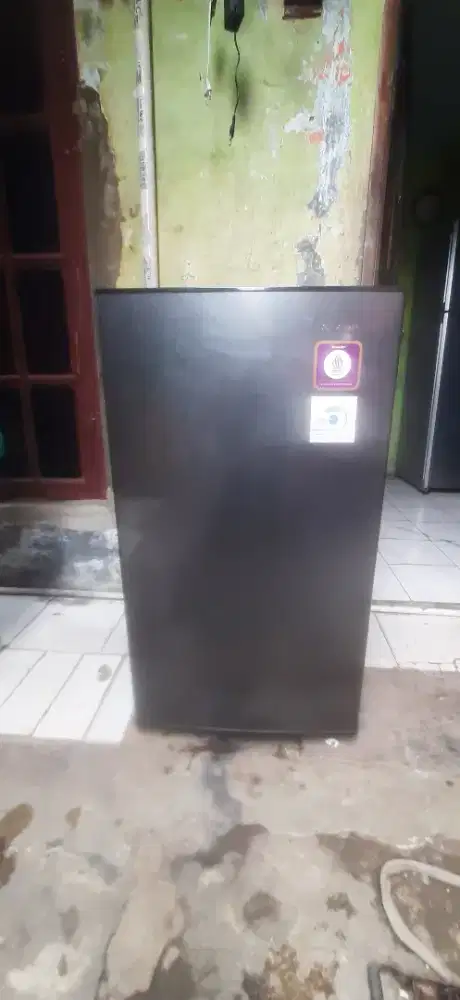 Kulkas 1 pintu Mini sharp GRATIS ANTAR Original