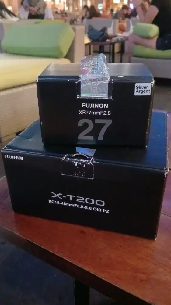 Fujifilm xt200 lensa xf27mm f2.8 fullset
