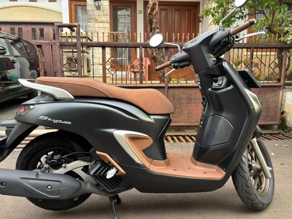 Dijual Motor Stylo ABS 2024 – Kondisi Mulus Seperti Baru