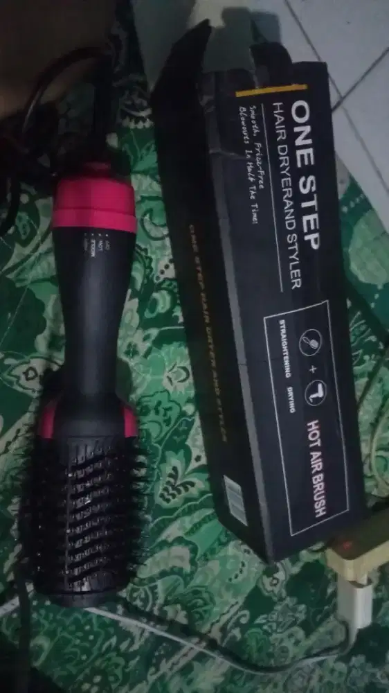 Hairdyarer, catokan sisir